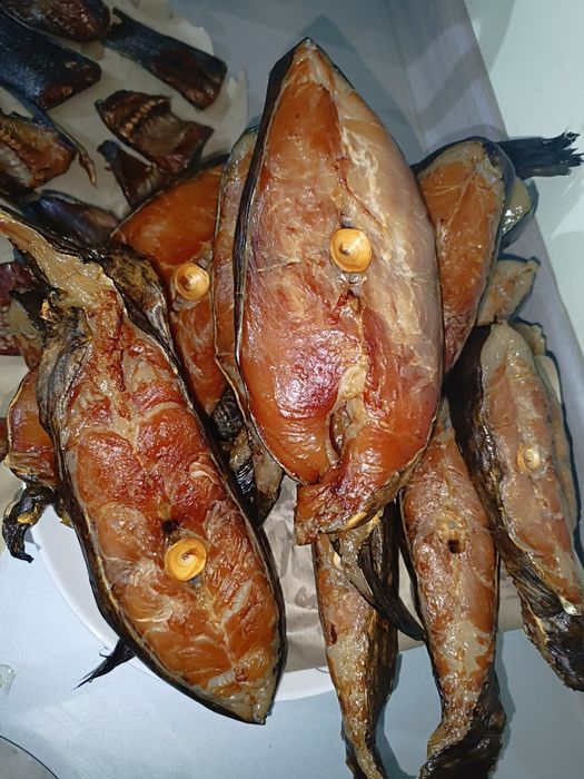 Сом копчёный  стейки