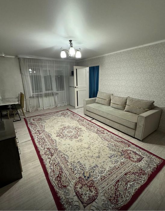 Сдам 2-комн, посуточно, район 1000 мелочей