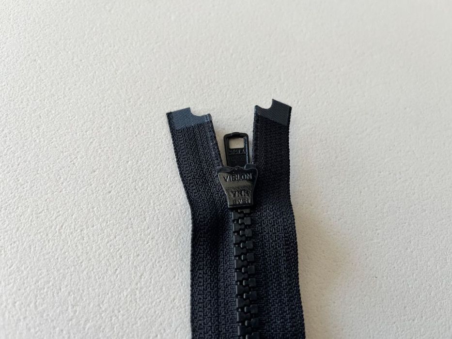 Нов двустранен цип YKK 5VS 70 см