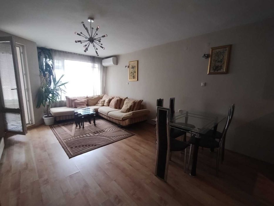 Дава се под наем Тристаен апартамент в София, Център - 90 кв.м за 867 € - Снимка #4