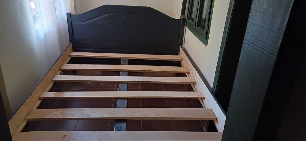 Pat lucrat manual din stejar