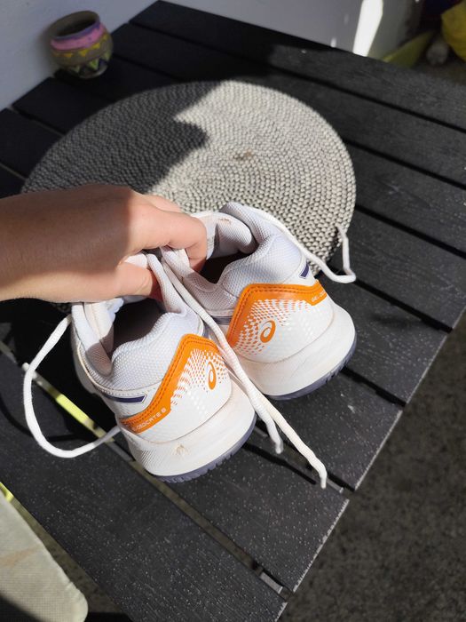 Маратонки за тенис