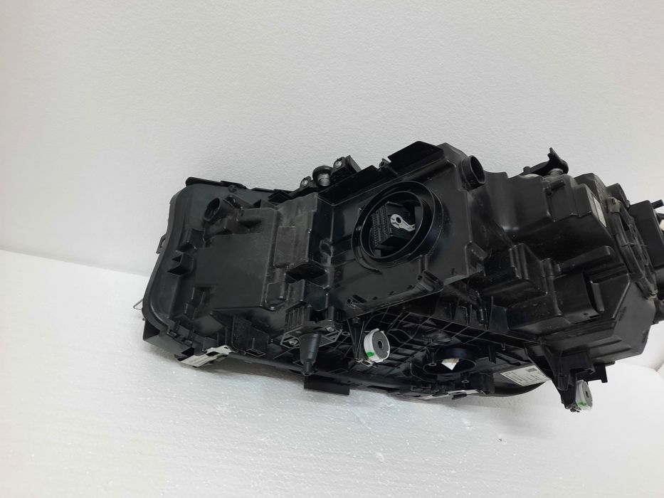 Far faruri  bmw G30 G31  seria 5 led adaptiv dreapta