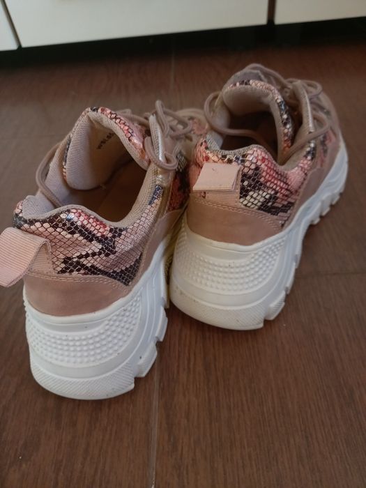 adidasi cu platforma