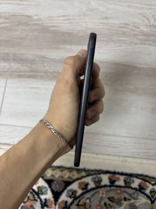 продам телефон в хорошем состояний