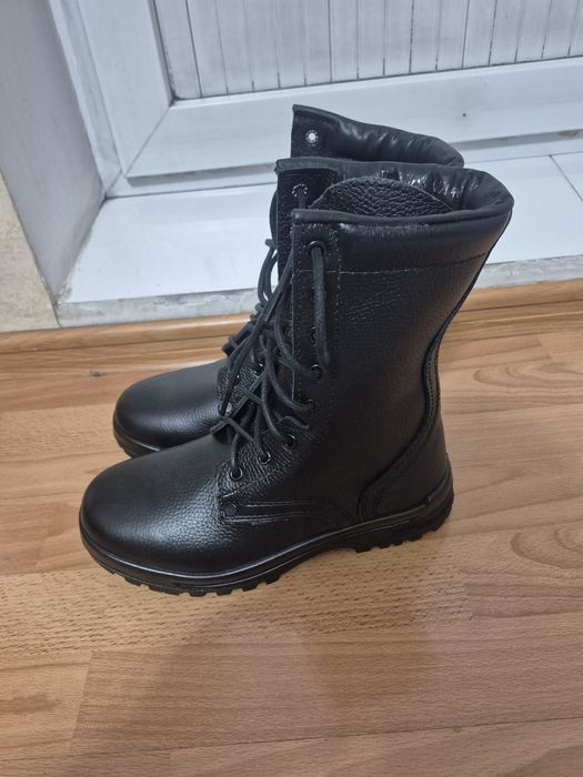 Продам новые берцы