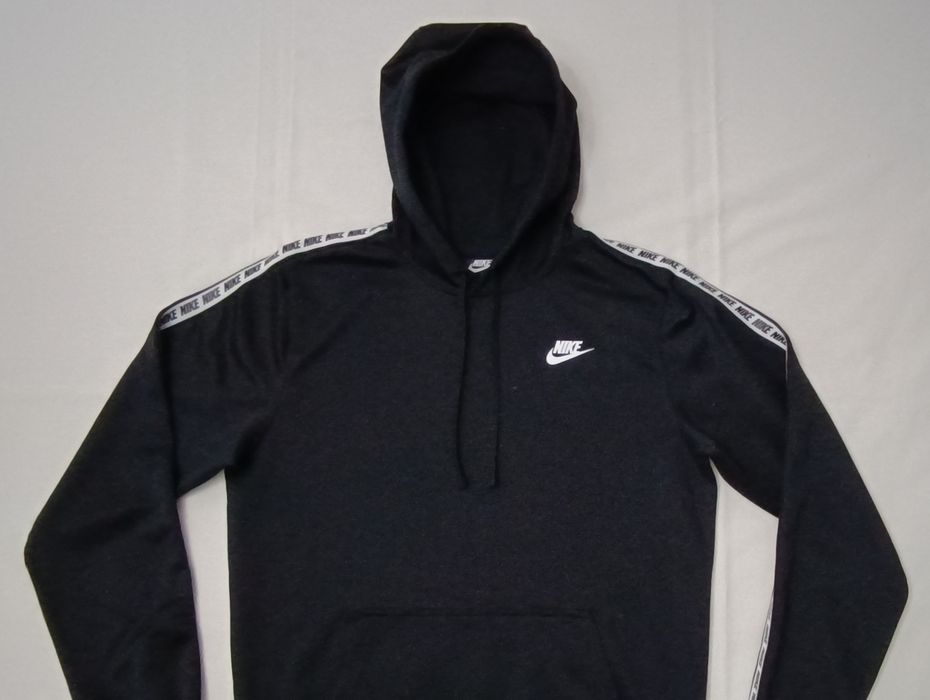 Nike Sportswear Repeat Sweatshirt оригинално горнище S Найк суичър