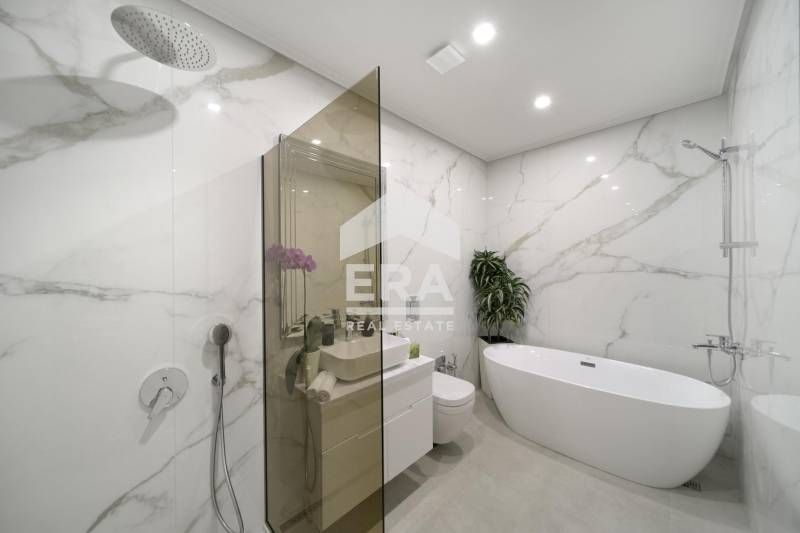 Продава се Двустаен апартамент в к.к. Слънчев ден - 224 кв.м за 3004 €/кв.м - Снимка #7