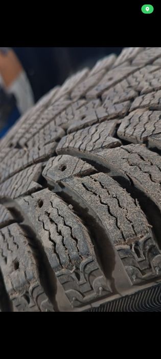 Продам резину Maxxis