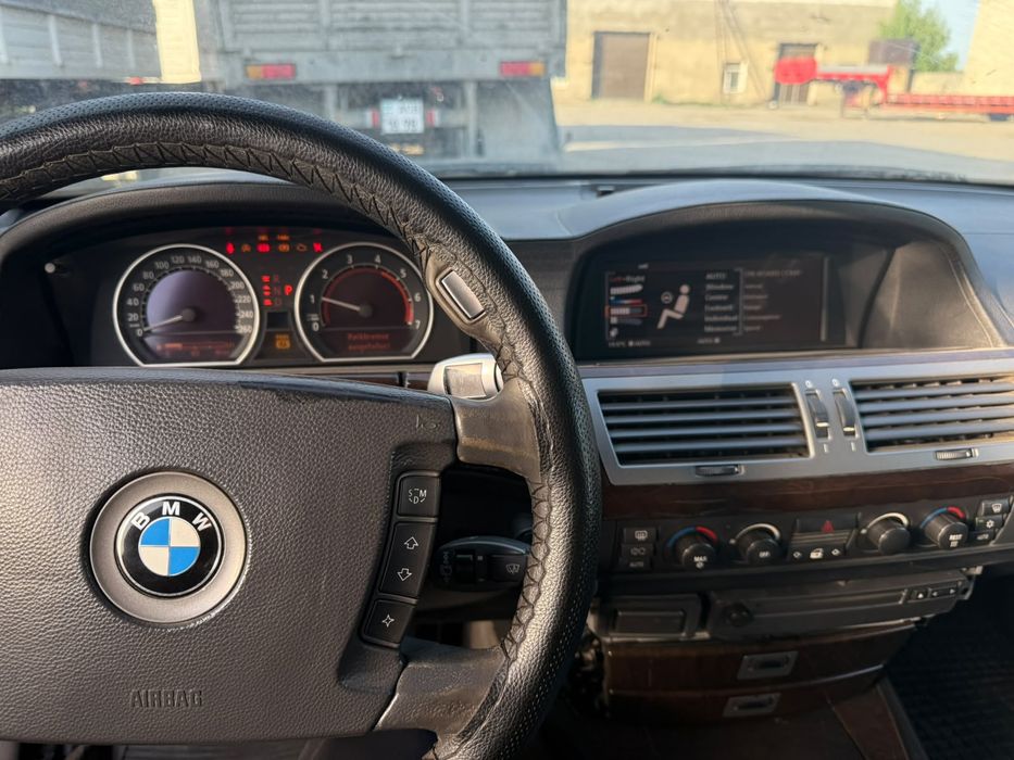 Продам БМВ 735/е65