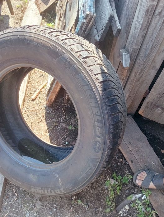 продам шин  доставка бесплатно
