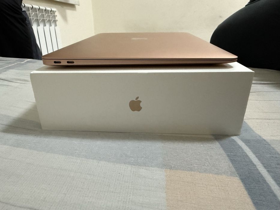 Macbook air m1  2020