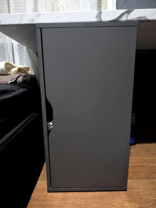 Бюро от шкафчета икеа Alex