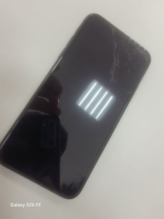 iPhone XS в отличном состоянии