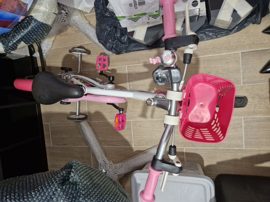 Bicicleta copii cu roți ajutătoare