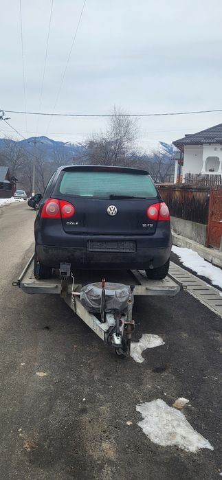 Volkswagen Golf 5 – 1.6 FSI, 2004 – avariat