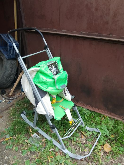 Продам санки в хорошем состоянии