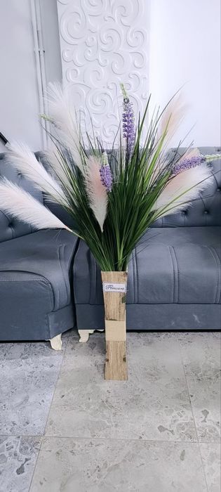 Gullar sotiladi oladiganla tel qilsin