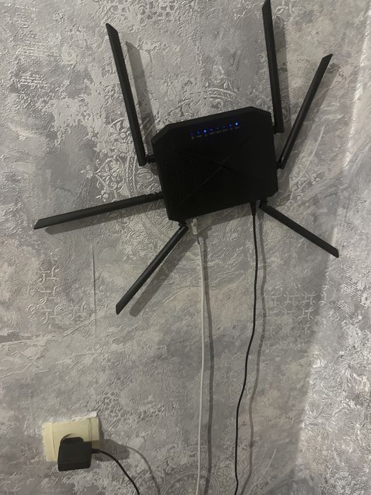 Продам роутор почти новый