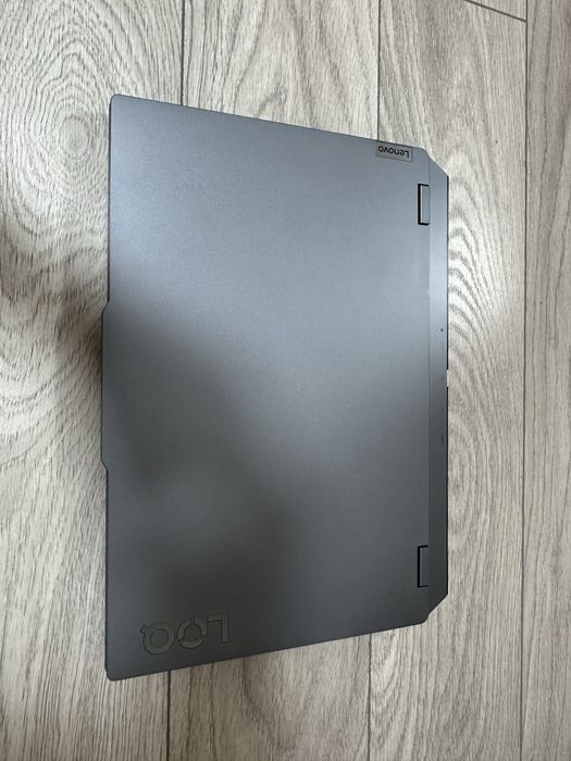 Laptop Lenovo LOQ 15IRX9
