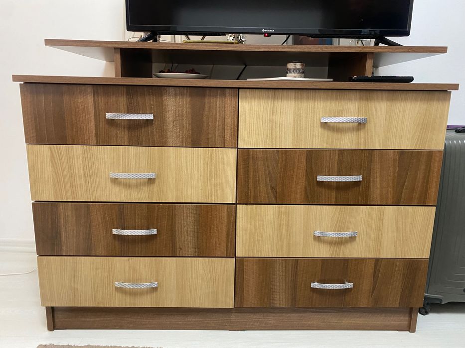 Vand dormitor plus tv cadou