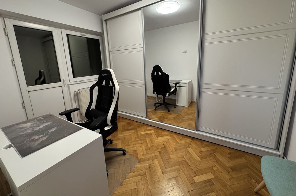 Inchiriez Apartament 4 Camere, Campina zona Salcie