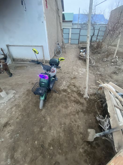 Електроний скутер