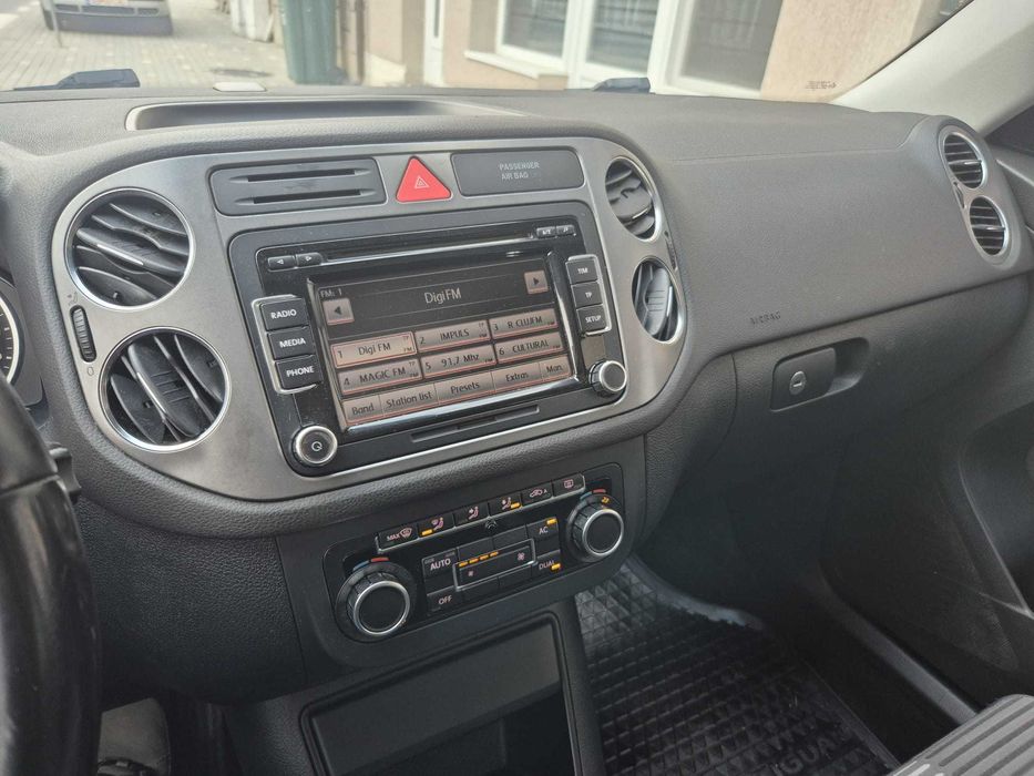 Vând Volkswagen Tiguan 2011