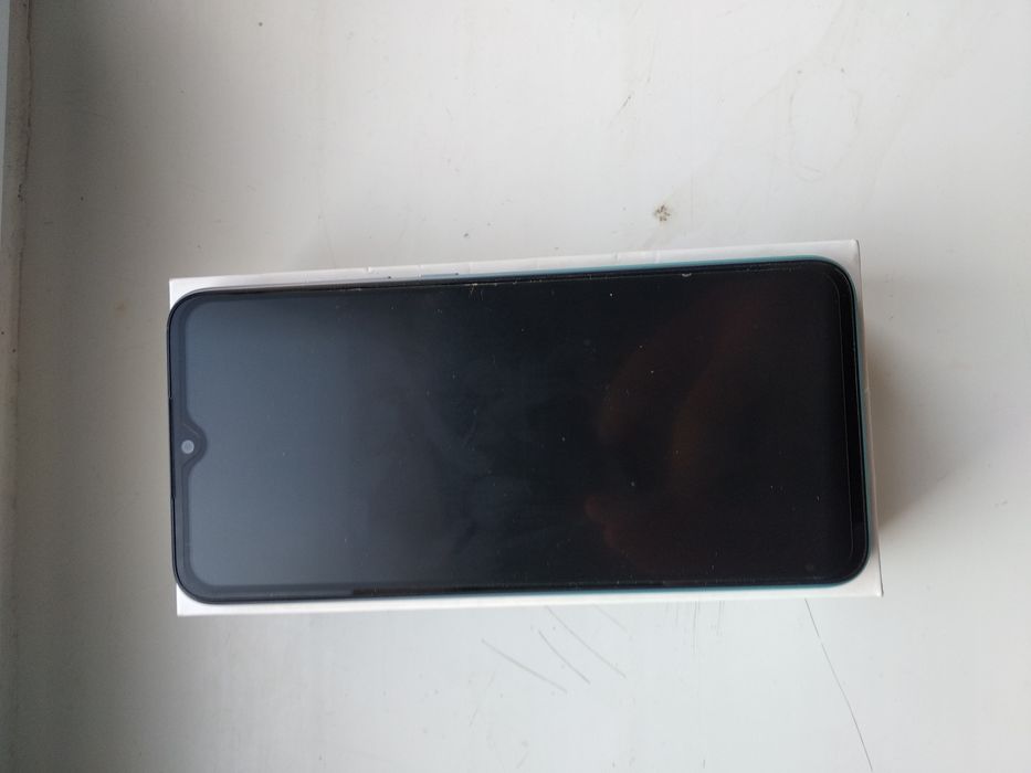 Redmi 9A telefon 2 oy ishlatilgan 32 gb toza tiniq qirilgan joyi yoʻq