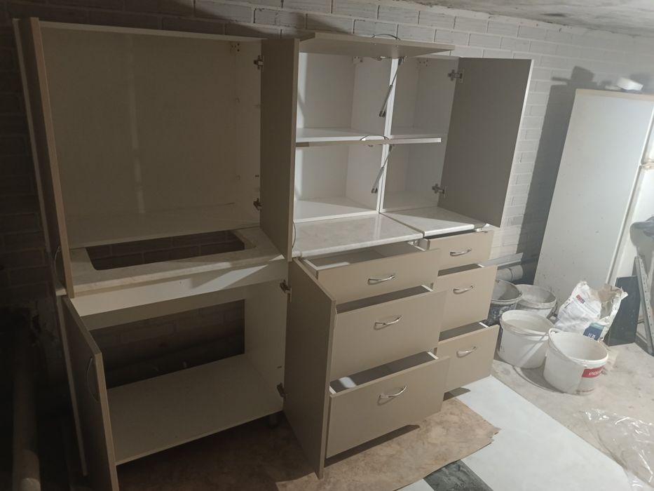 Продам кухонный гарнитур