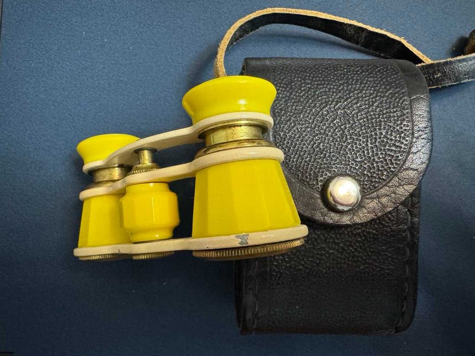 Продам винтажный театр/оперный бинокль СССР