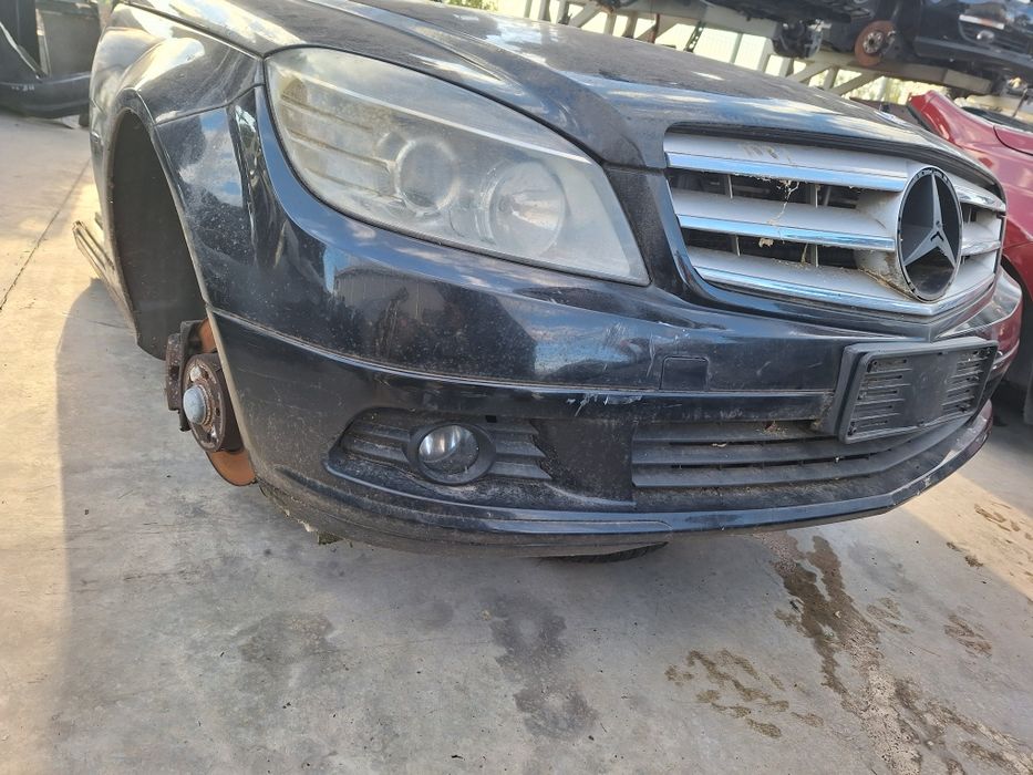 Предна броня Mercedes C-class W204 / Мерцедес Ц класа 2012г.