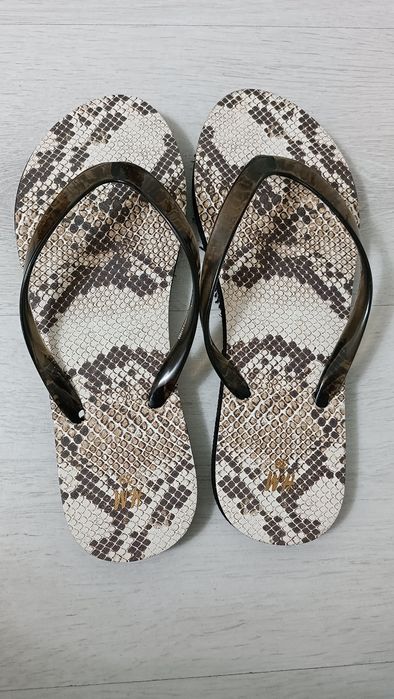 сланцы женские H&M 38