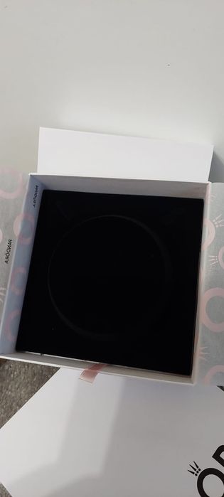 Cutii Pandora pentru coliere