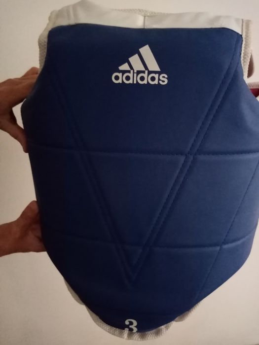 Протектор, шлем таеквондо продаётся