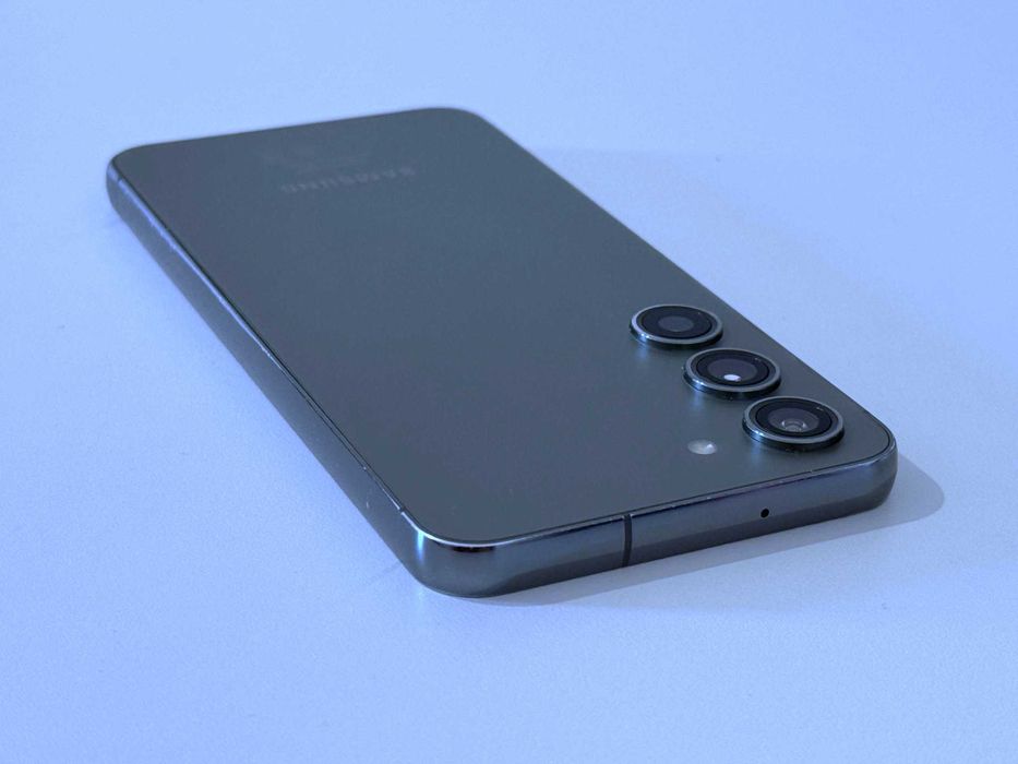 Бартер! Samsung Galaxy S23 256GB Green (Зелен)