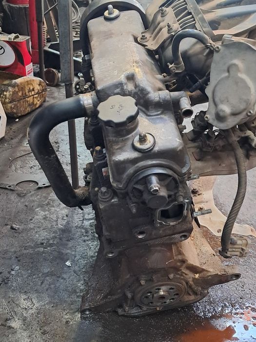 Мотор 1.6  8 клапан ваз 2115