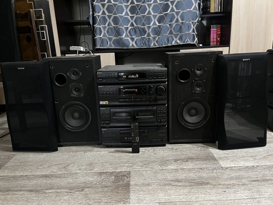 Продам муз центор sony LBT-A490