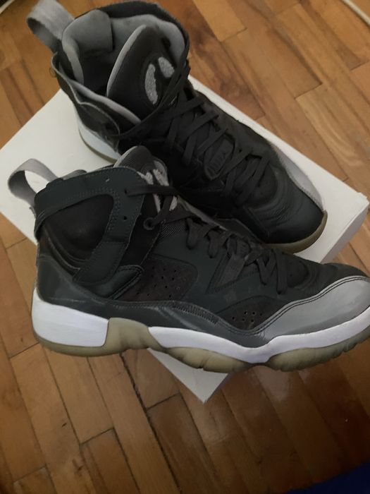 adidasi jordan jumpman