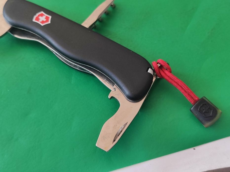 джобен нож Victorinox - Picknicker с калъф