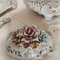 Centru de masa cu capac si platou si portelan