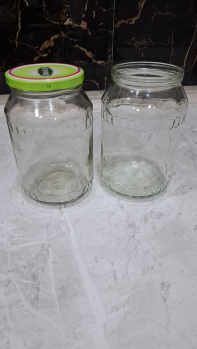 Банки литровые по 3000 сум