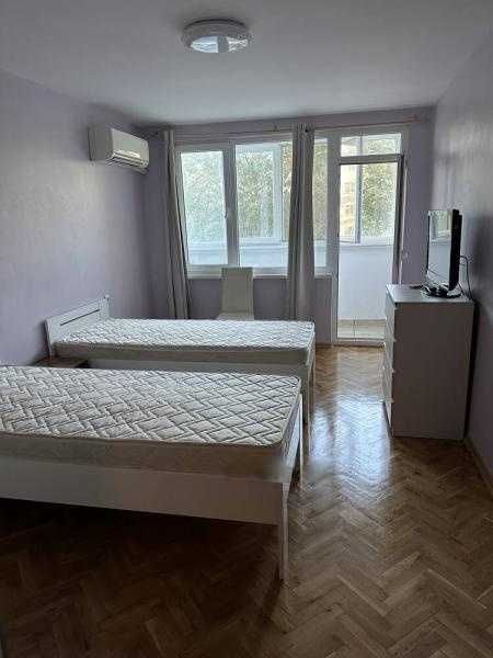 Дава се под наем Многостаен апартамент в Бургас, Лазур - 120 кв.м за 816 € - Снимка #3