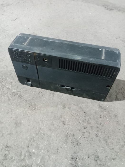 Радио старое, на запчасти