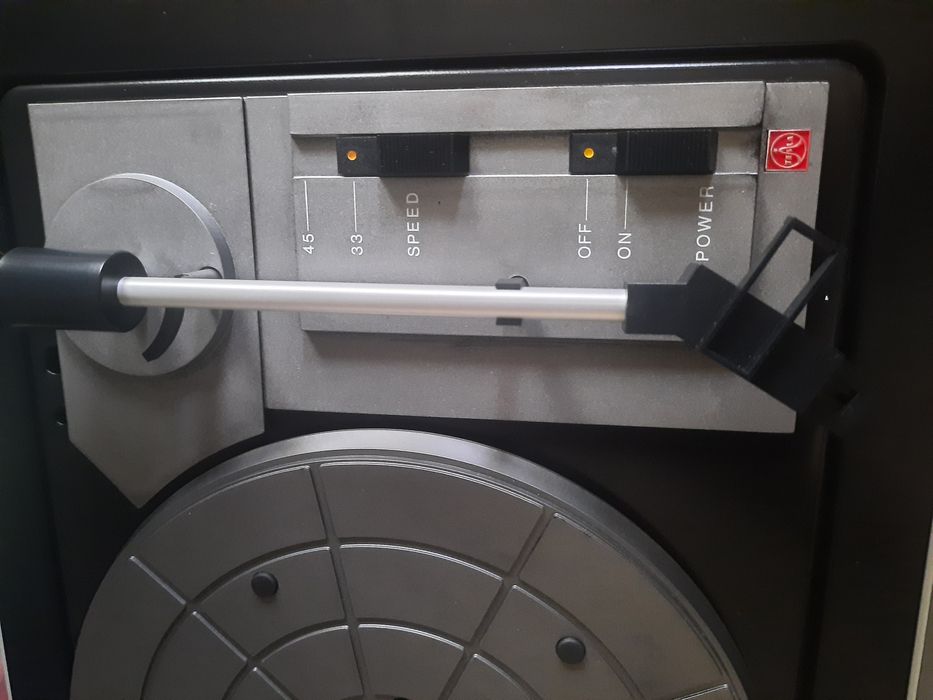 Pikup  cu amplificare.nu are boxele.