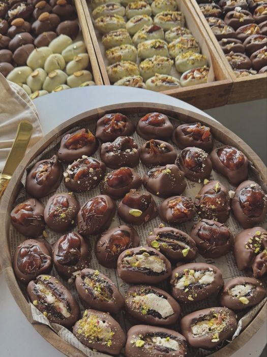 Финики в шоколаде Хурмо