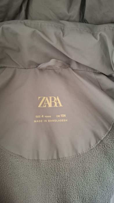 Продам куртку десткую на девочку