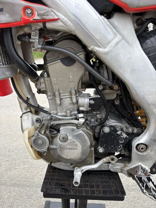 Продавам Honda crf 250
