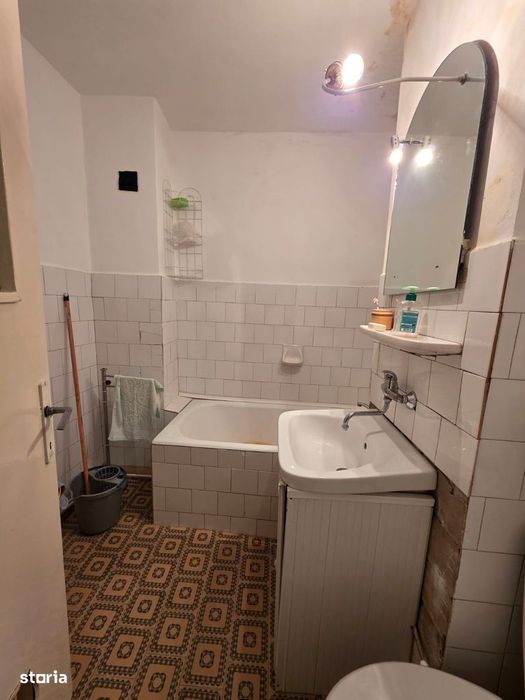 3 camere, bulevardul Roman Mușat, etaj 1