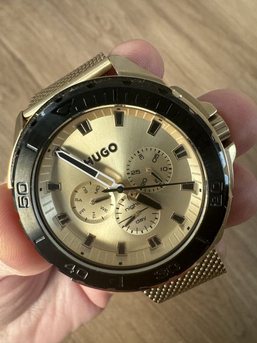 Ceas Hugo auriu purtat o singura data